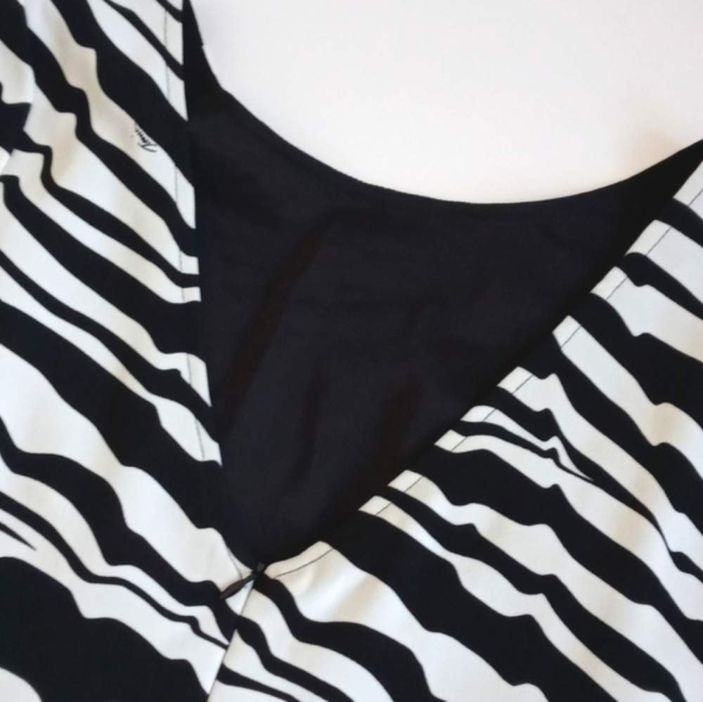 Trina Turk Women's Off White & Black Zebra Stripe Lined 3/4 Sleeve Dress 4 - Picture 5 of 16